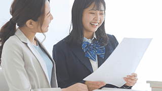 各講師が一人一人の生徒様の志望校の過去問を研究し、最適な授業を提供